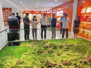 洛陽(yáng)市市委常委、宣傳部長(zhǎng)王飛蒞臨洛陽(yáng)正大調(diào)研