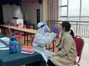 抗疫保供，我們?nèi)σ愿埃? class=